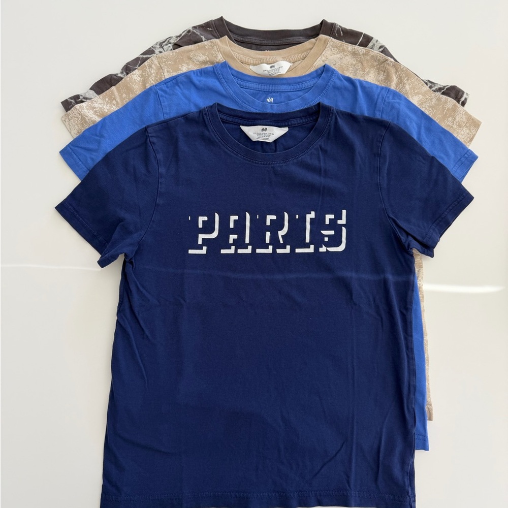 4 x H&M Graphic T-Shirts in Navy, Blue, Beige, and Gray